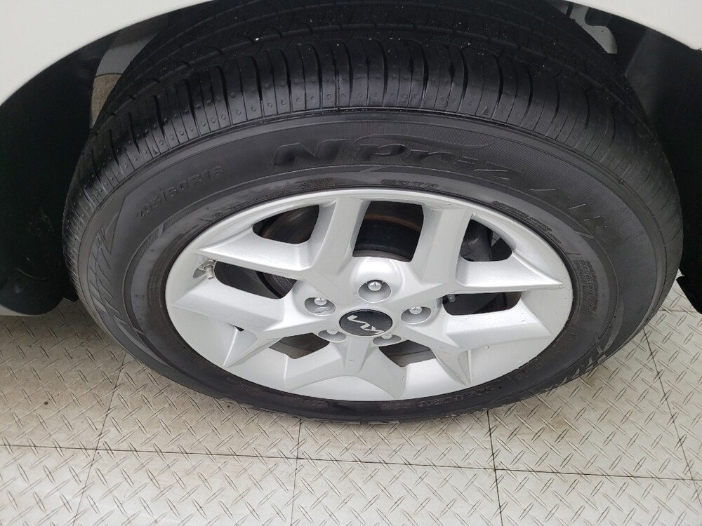 2025 Kia Soul in Peoria, IL 61615 - 18135075 31