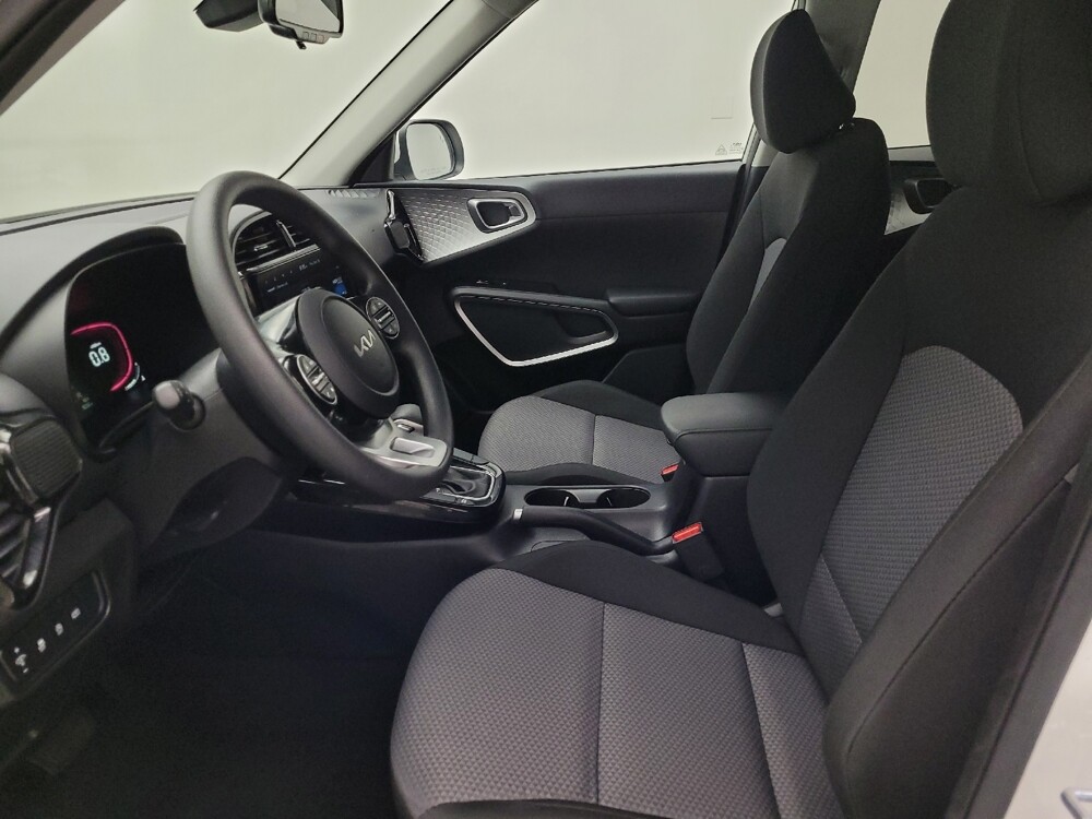 2025 Kia Soul in Peoria, IL 61615 - 18135075 17