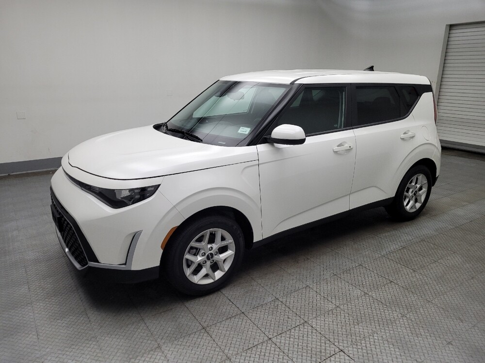 2025 Kia Soul in Peoria, IL 61615 - 18135075 2