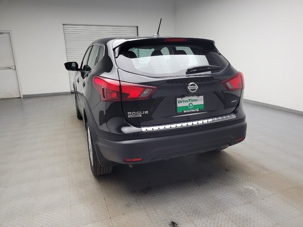 2018 Nissan Rogue Sport in Grand Rapids, MI 49508 - 18135080 6