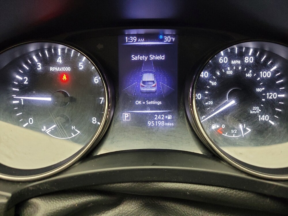 2018 Nissan Rogue Sport in Grand Rapids, MI 49508 - 18135080 23