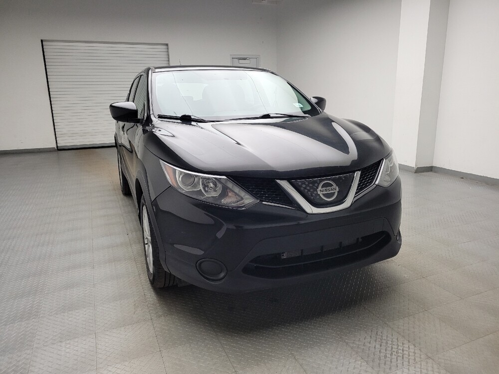 2018 Nissan Rogue Sport in Grand Rapids, MI 49508 - 18135080 14