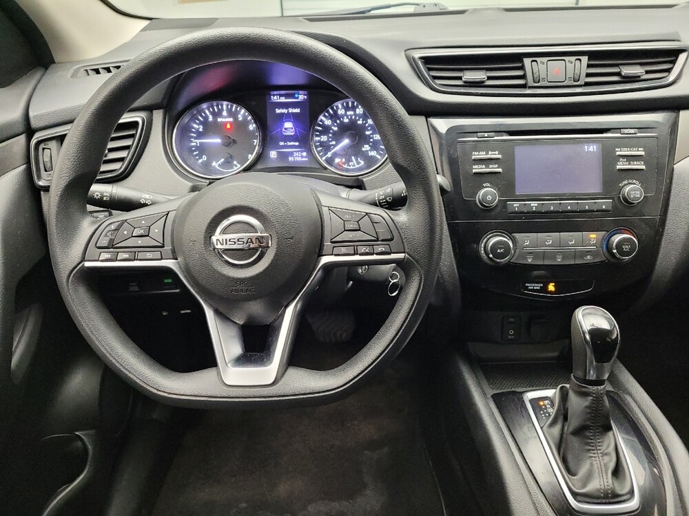 2018 Nissan Rogue Sport in Grand Rapids, MI 49508 - 18135080 22