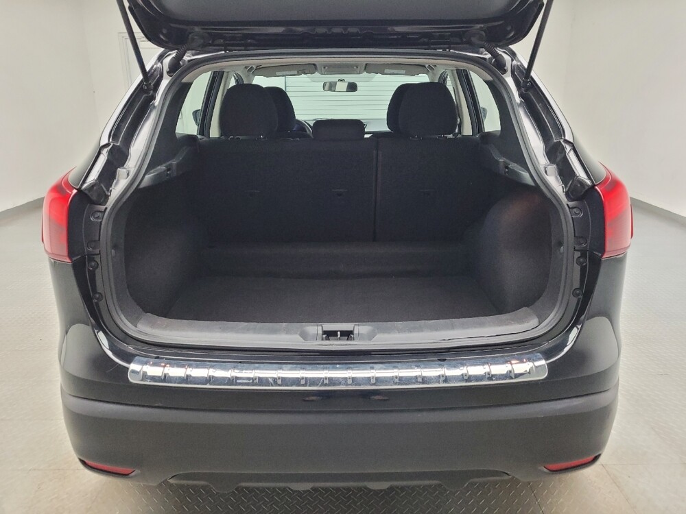 2018 Nissan Rogue Sport in Grand Rapids, MI 49508 - 18135080 29