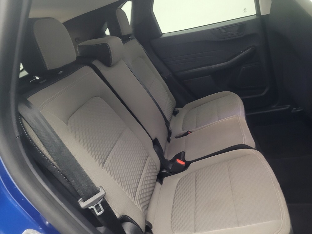 2022 Ford Escape in Knoxville, TN 37923 - 18135081 19