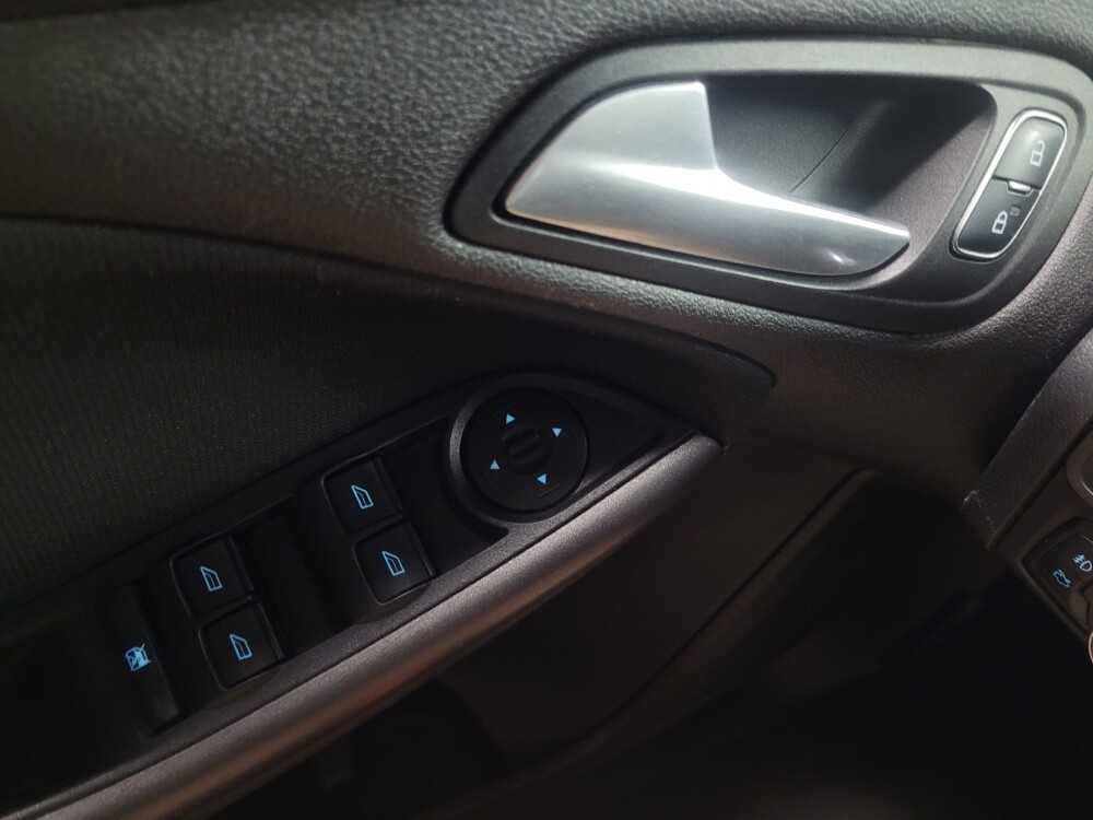 2017 Ford Focus in Columbus, GA 31909 - 18135085 27