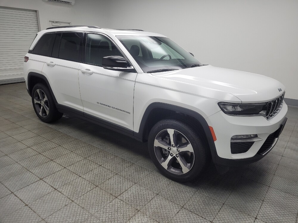 2023 Jeep Grand Cherokee in Indianapolis, IN 46222 - 18135089 11