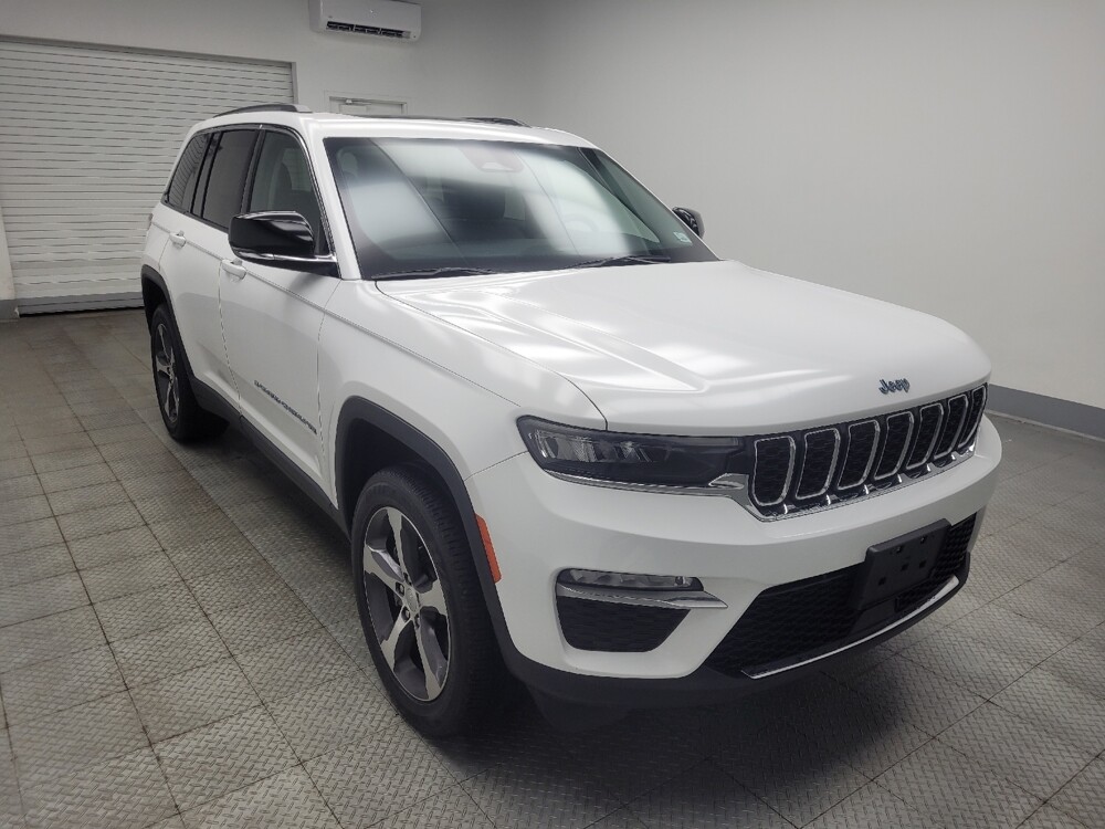 2023 Jeep Grand Cherokee in Indianapolis, IN 46222 - 18135089 13