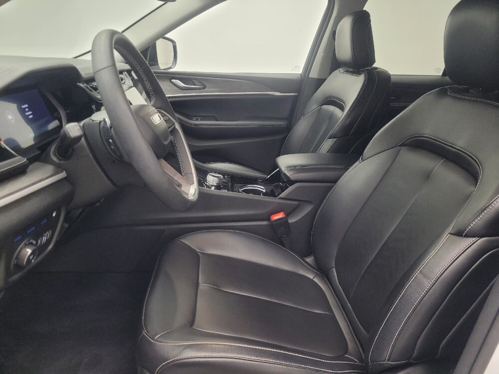 2023 Jeep Grand Cherokee in Indianapolis, IN 46222 - 18135089 17