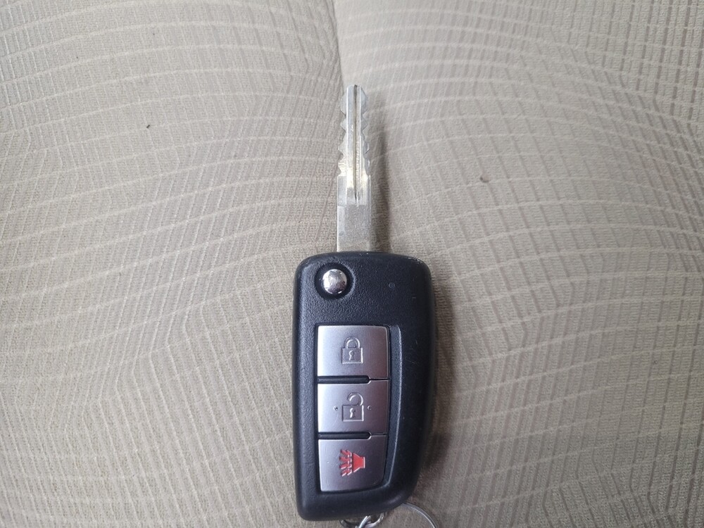 2016 Nissan Rogue in Highland, IN 46322 - 18135090 32