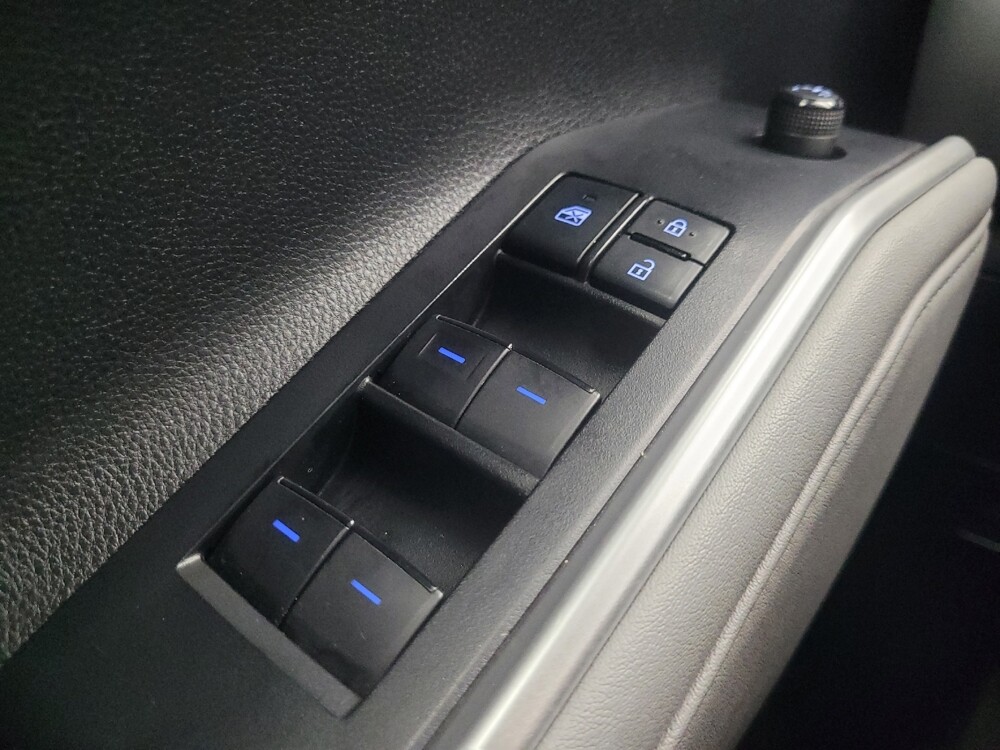 2021 Toyota Highlander in Highland, IN 46322 - 18135091 27