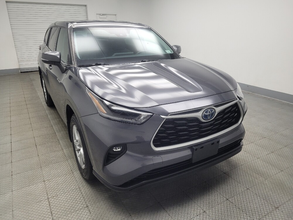 2021 Toyota Highlander in Highland, IN 46322 - 18135091 13