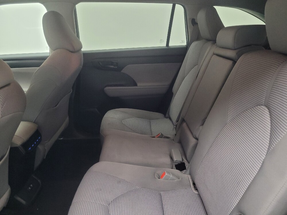 2021 Toyota Highlander in Highland, IN 46322 - 18135091 18