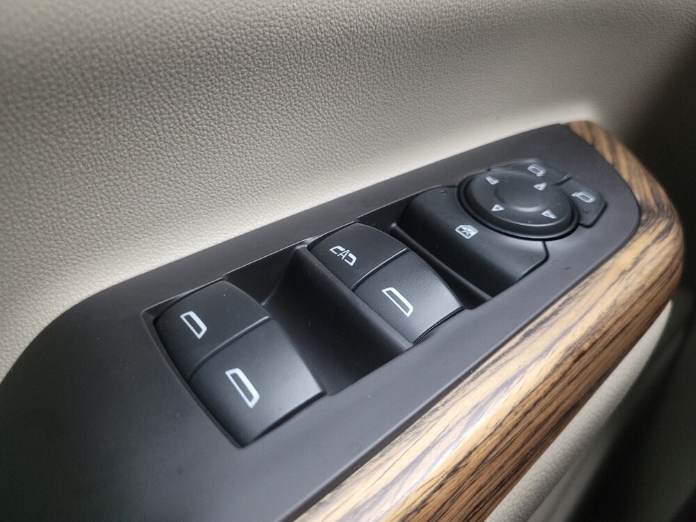 2019 GMC Acadia in Ft Wayne, IN 46805 - 18135092 27