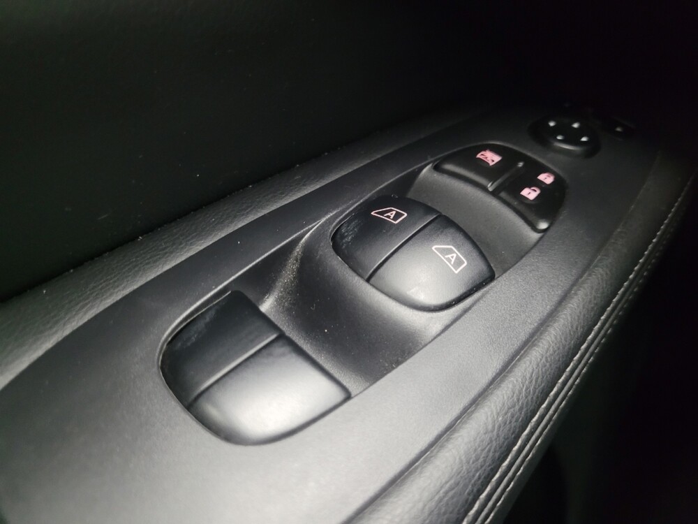 2018 Nissan Pathfinder in Mishawaka, IN 46545 - 18135095 27