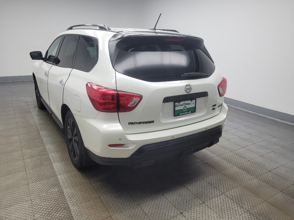 2018 Nissan Pathfinder in Mishawaka, IN 46545 - 18135095 5