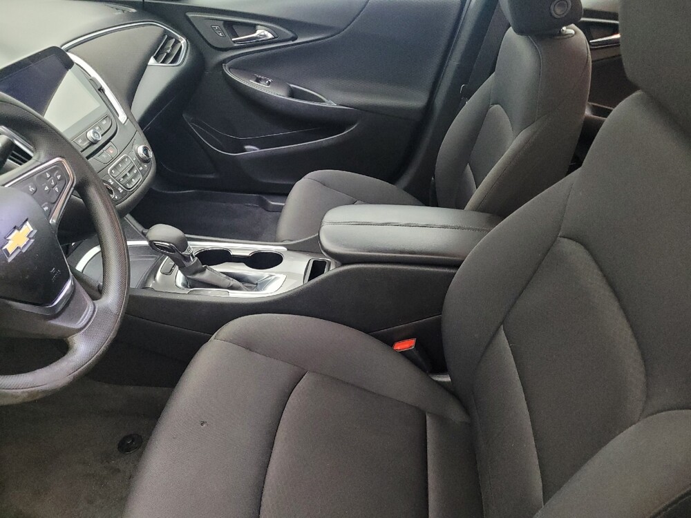 2021 Chevrolet Malibu in Metairie, LA 70006 - 18135098 17