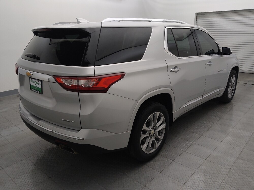 2019 Chevrolet Traverse in Houston, TX 77060 - 18135099 9