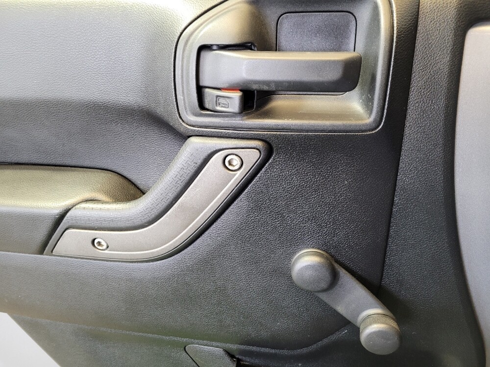 2017 Jeep Wrangler in Columbus, OH 43228 - 18135104 27