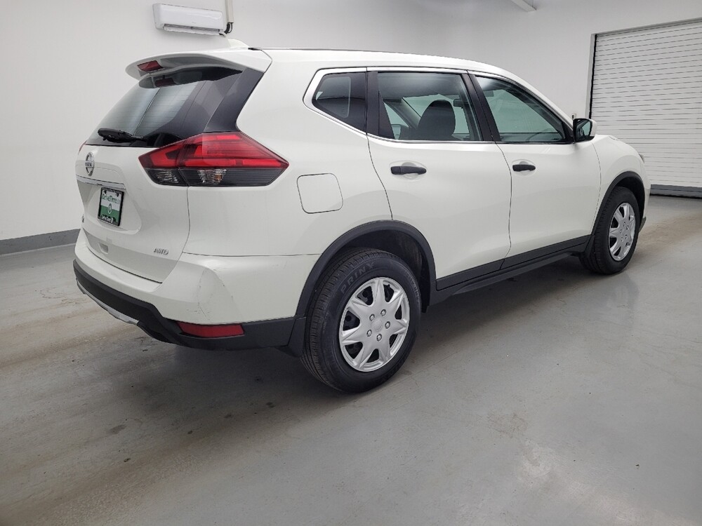 2017 Nissan Rogue in Columbus, OH 43228 - 18135116 10