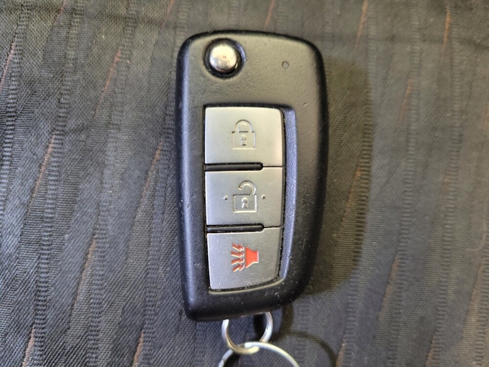 2017 Nissan Rogue in Columbus, OH 43228 - 18135116 32