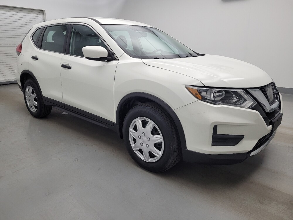 2017 Nissan Rogue in Columbus, OH 43228 - 18135116 11