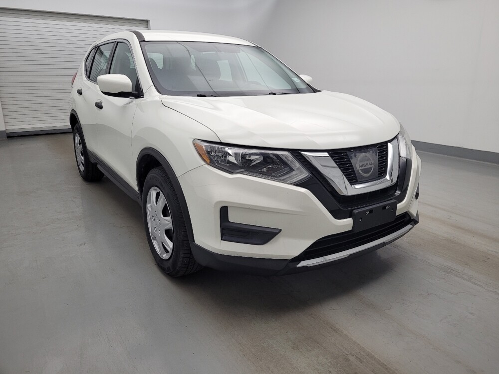 2017 Nissan Rogue in Columbus, OH 43228 - 18135116 13