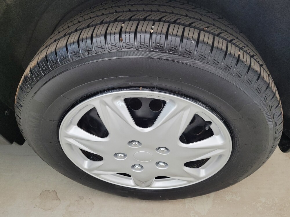 2017 Nissan Rogue in Columbus, OH 43228 - 18135116 31