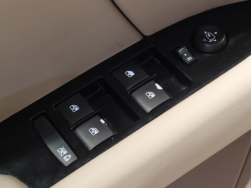 2017 Cadillac XTS in Orlando, FL 32808 - 18135122 27