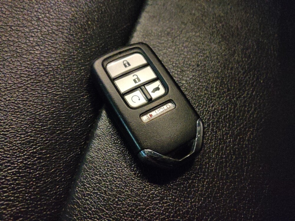 2019 Honda Pilot in Phoenix, AZ 85022 - 18135125 32