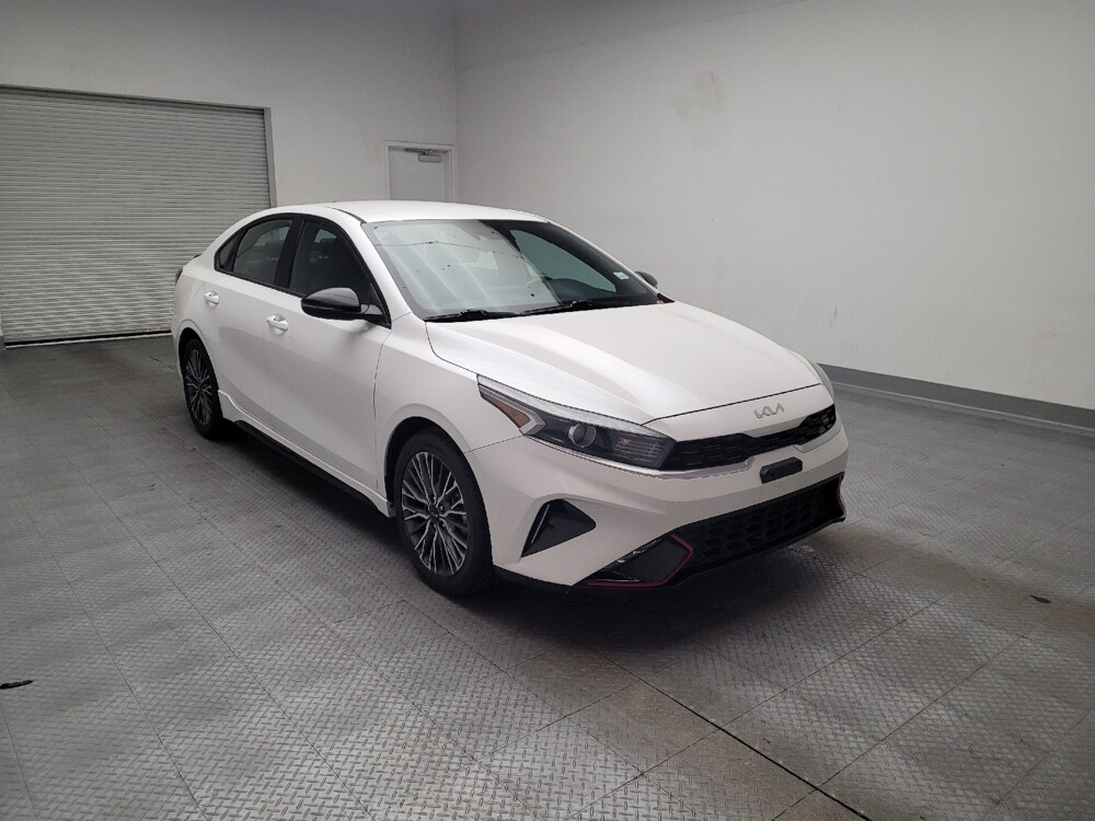 2022 Kia Forte in Downey, CA 90241 - 18135129 13