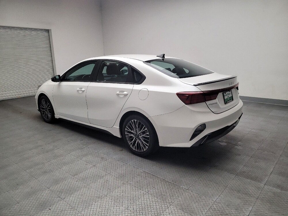 2022 Kia Forte in Downey, CA 90241 - 18135129 3