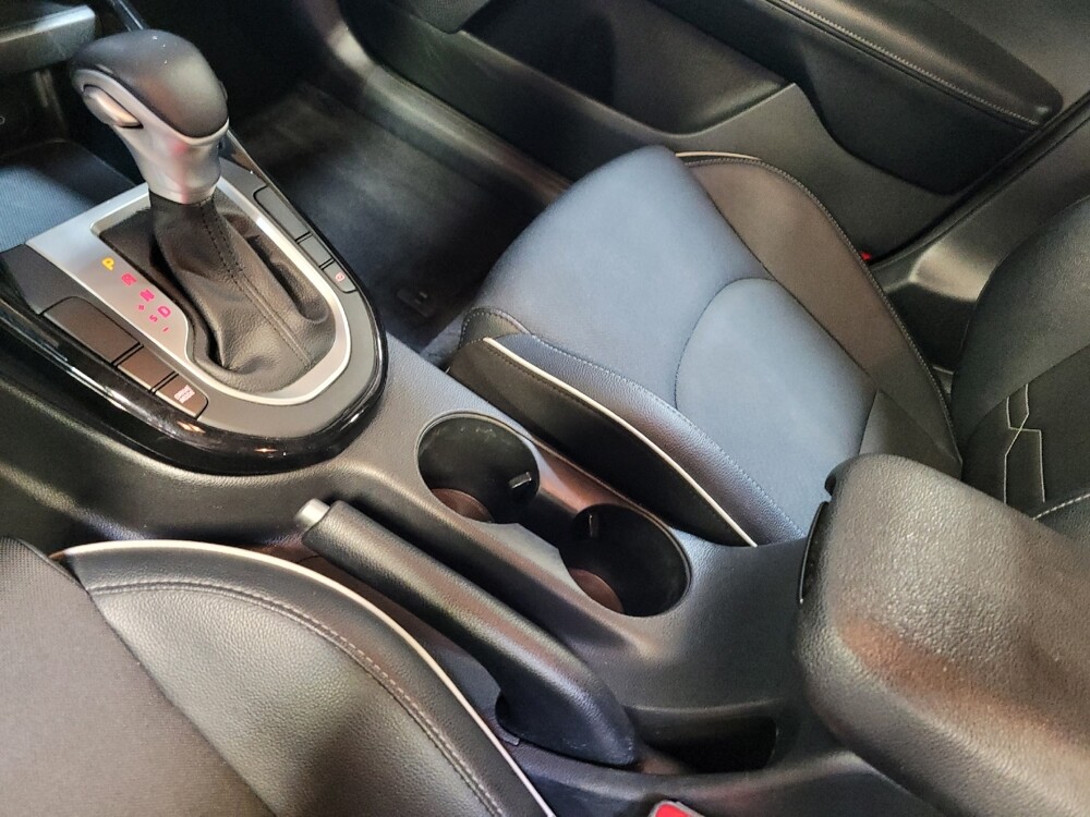 2022 Kia Forte in Downey, CA 90241 - 18135129 26