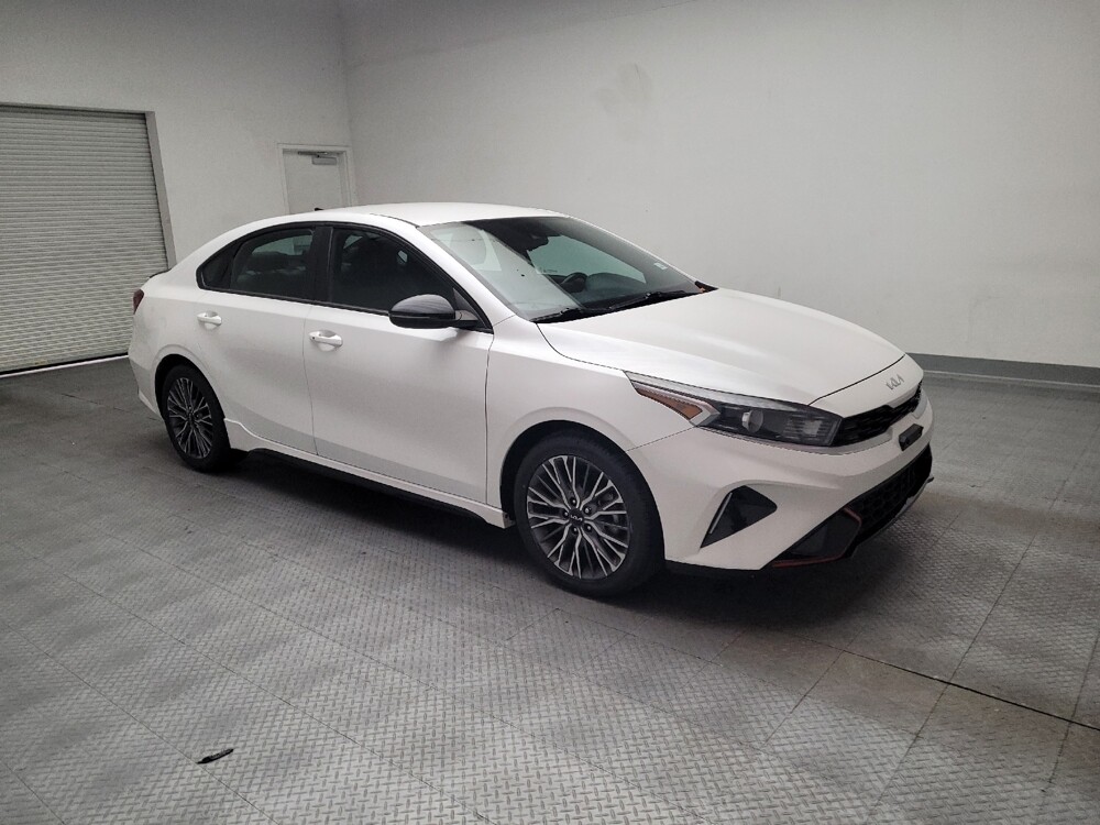 2022 Kia Forte in Downey, CA 90241 - 18135129 11