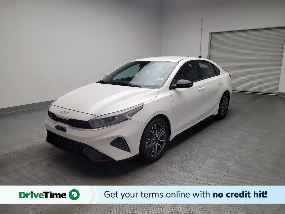 2022 Kia Forte in Downey, CA 90241 - 18135129