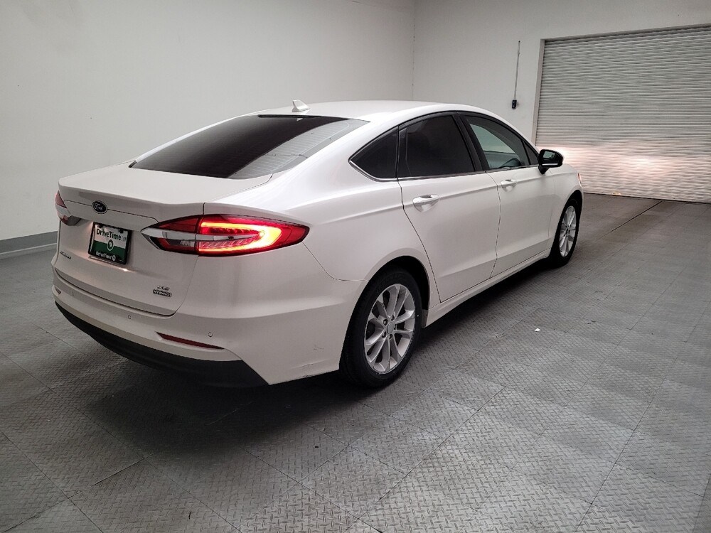 2020 Ford Fusion in Downey, CA 90241 - 18135135 9
