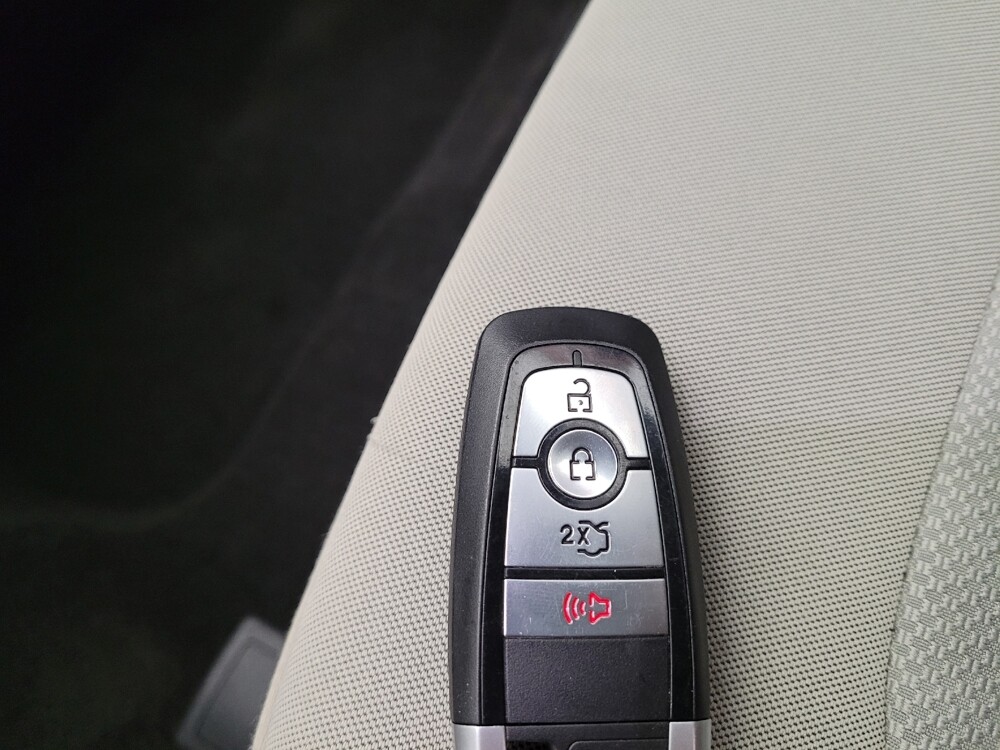 2020 Ford Fusion in Downey, CA 90241 - 18135135 32