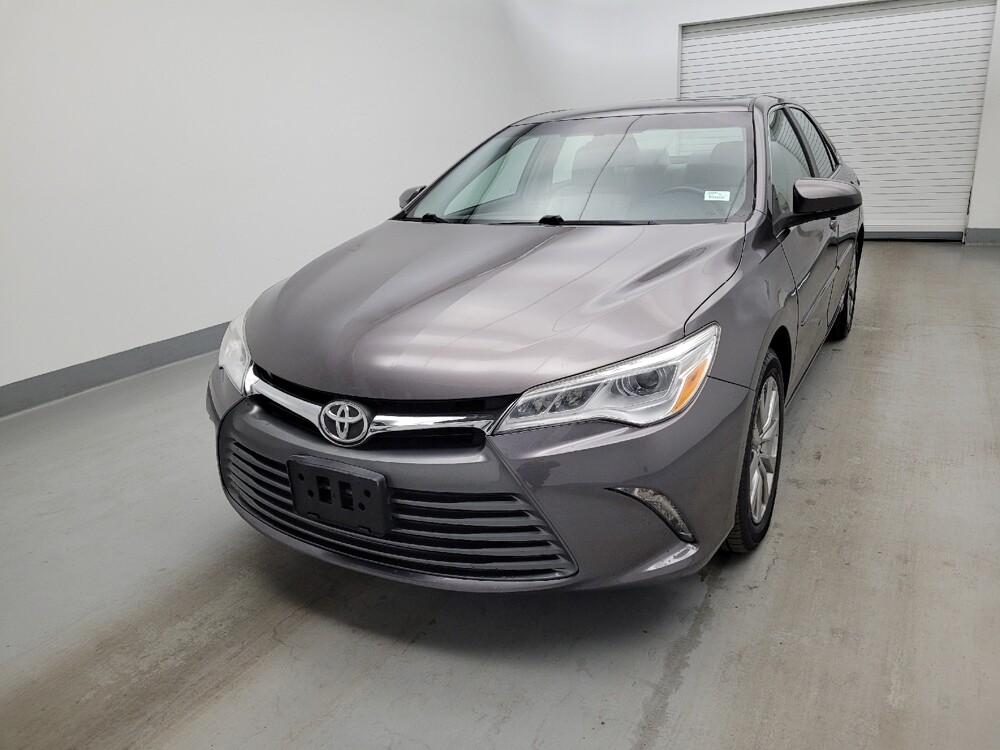2017 Toyota Camry in Toledo, OH 43617 - 18135139 15