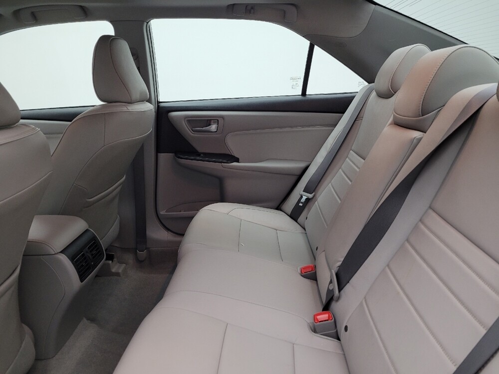 2017 Toyota Camry in Toledo, OH 43617 - 18135139 18