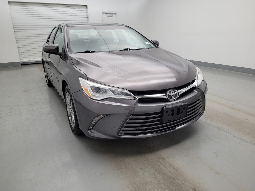 2017 Toyota Camry in Toledo, OH 43617 - 18135139 14