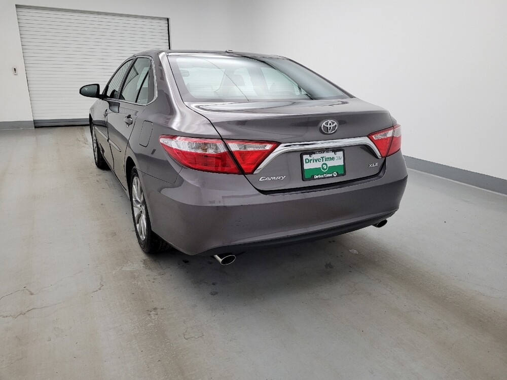 2017 Toyota Camry in Toledo, OH 43617 - 18135139 6