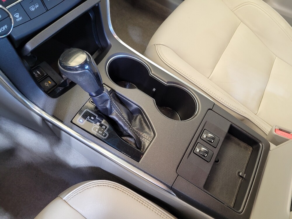 2017 Toyota Camry in Toledo, OH 43617 - 18135139 26