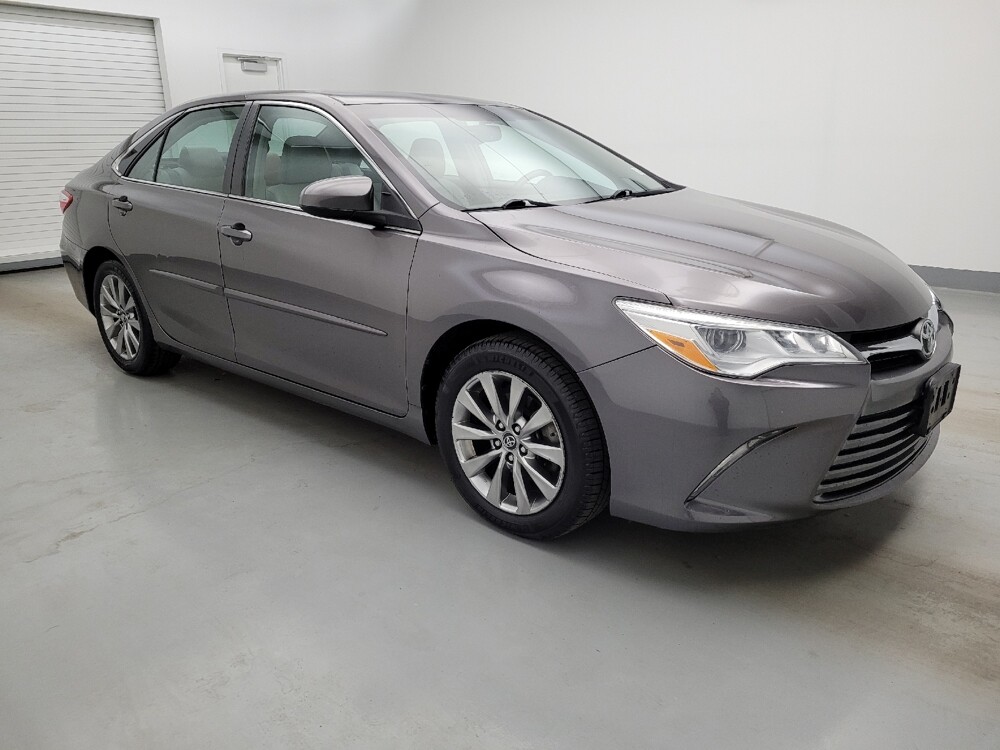 2017 Toyota Camry in Toledo, OH 43617 - 18135139 11
