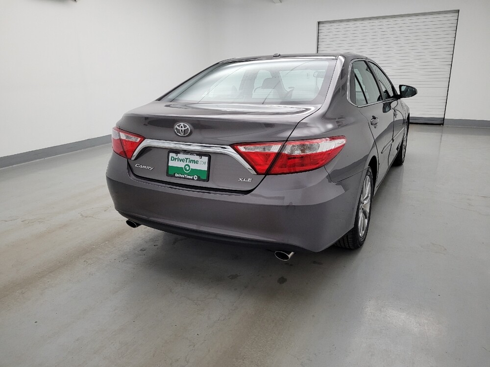 2017 Toyota Camry in Toledo, OH 43617 - 18135139 7
