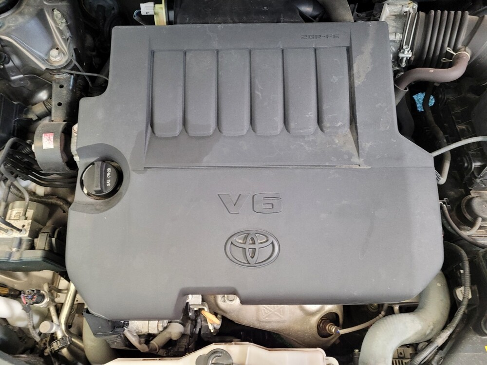 2017 Toyota Camry in Toledo, OH 43617 - 18135139 30