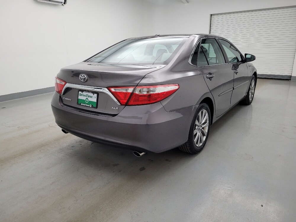 2017 Toyota Camry in Toledo, OH 43617 - 18135139 9