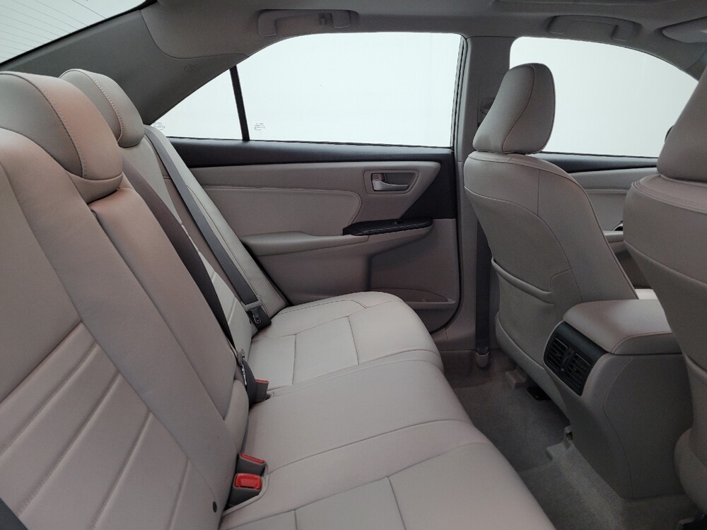 2017 Toyota Camry in Toledo, OH 43617 - 18135139 19