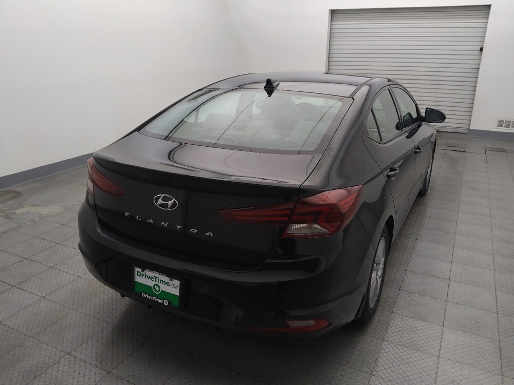 2020 Hyundai Elantra in Houston, TX 77060 - 18135140 7