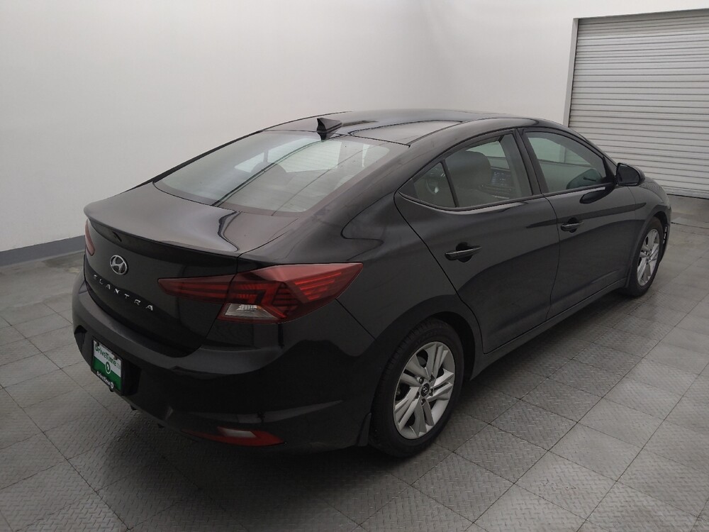 2020 Hyundai Elantra in Houston, TX 77060 - 18135140 9