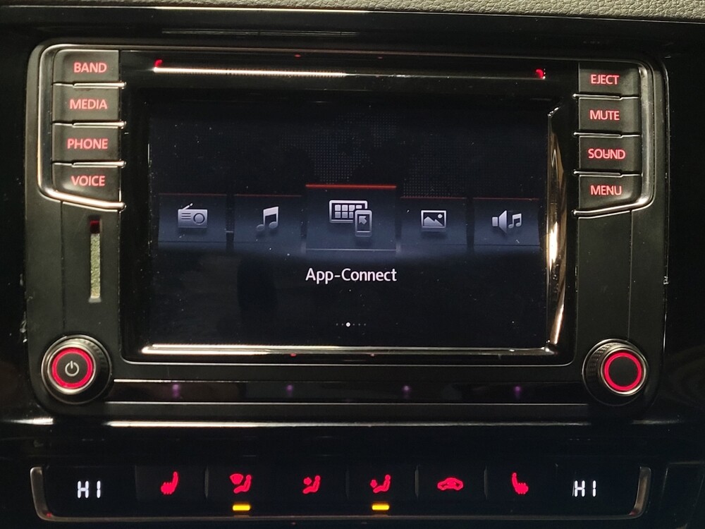 2016 Volkswagen Jetta in Savannah, GA 31419 - 18135144 25